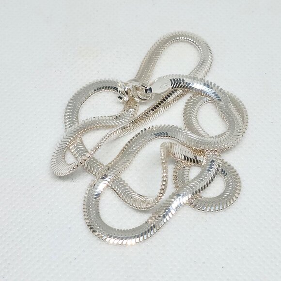 Italian Sterling Silver non-tangle diamond-cut dragon tail chain 20" 13.16 gr - Picture 2 of 6